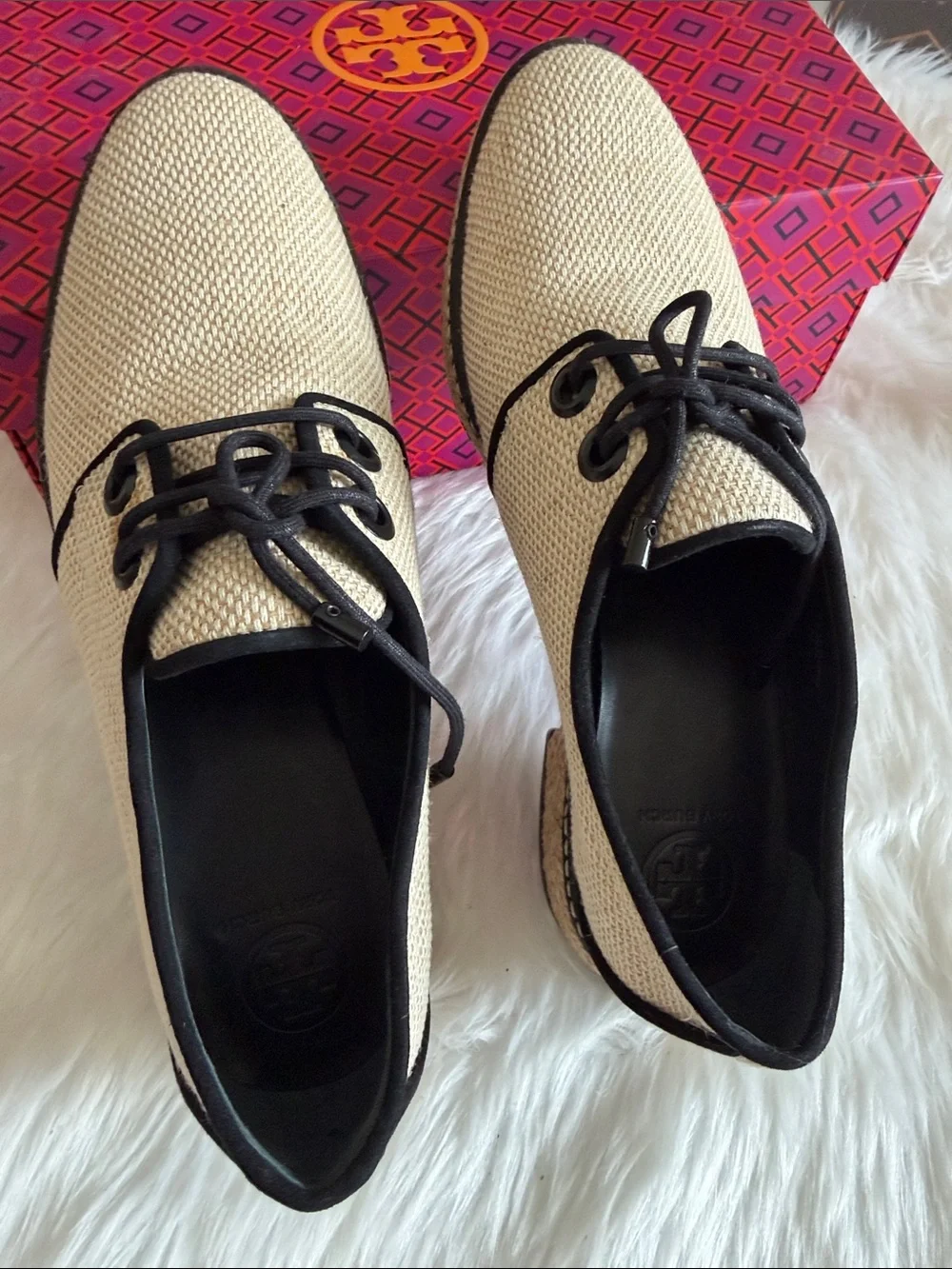 Tory Burch woven beige